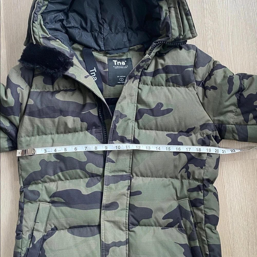 TNA St Anton Down Filled Camo Parka - Picture 6 of 14